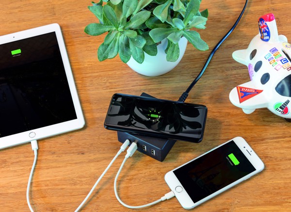 USB and 10W wireless charger
