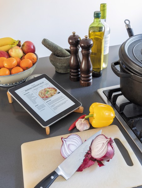 Bambusový stojánek na notebook