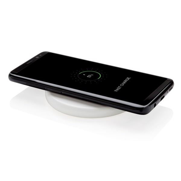 Wireless 10W fast charging pad - White