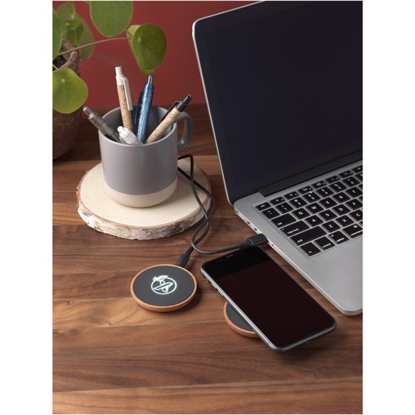 SCX.design W13 10W wooden wireless charging station - Solid black / Brown / Mid green
