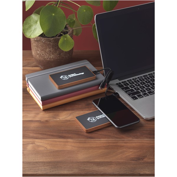 SCX.design Batería externa de madera de 5000 mAh P35 - Madera / Negro intenso
