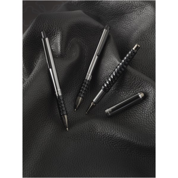 Tactical grip ballpoint pen