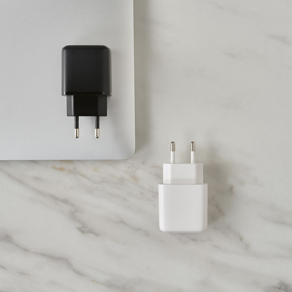Franklin Wall Charger - White