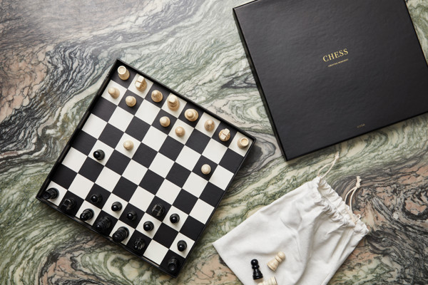 VINGA Chess coffee table game