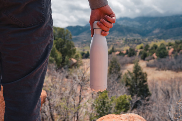 Solid colour vacuum stainless steel bottle 750ml - White