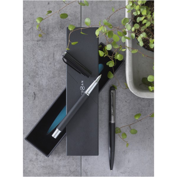Pedova rollerball pen with leather barrel