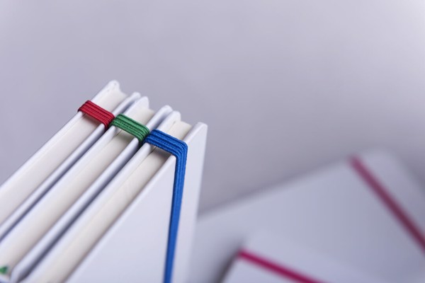 Notepad Yakis - White / Black