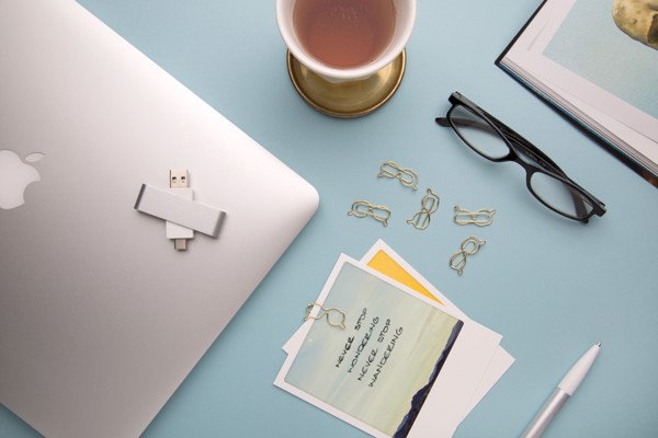 Pivot USB with type C