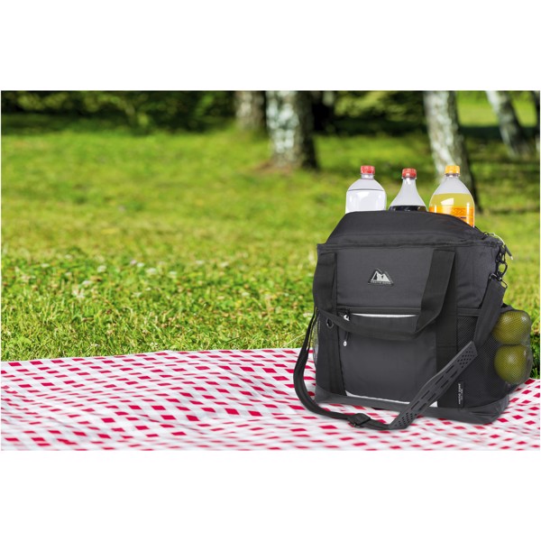 Arctic Zone® Ultimate 30-can sport cooler