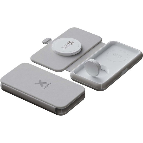 Xtorm XWF31 15W foldable 3-in-1 wireless travel charger