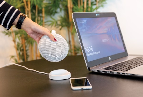 Wireless charging and speaker base with USB