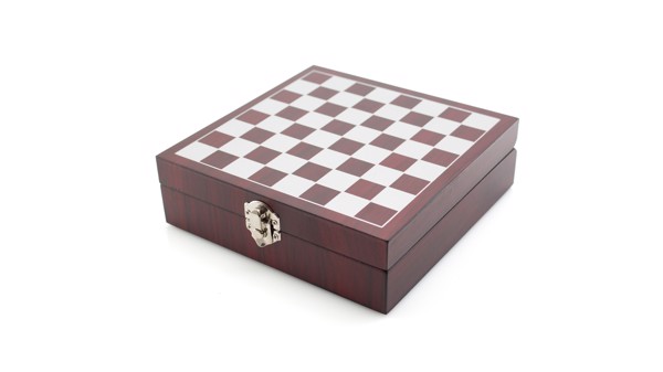 Wine Set Chess