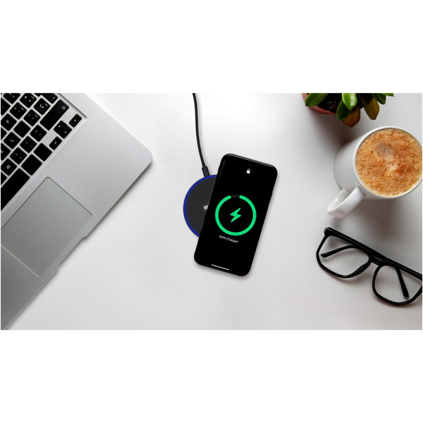 SCX.design W2115W light-up logo wireless charging pad
