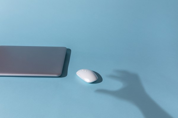 Antimicrobial wireless mouse