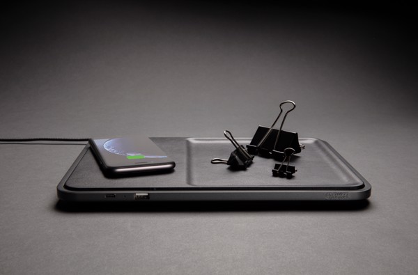 Swiss Peak Luxury 5W wireless charging tray