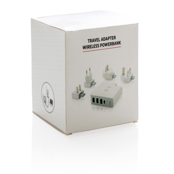 Travel adapter wireless powerbank