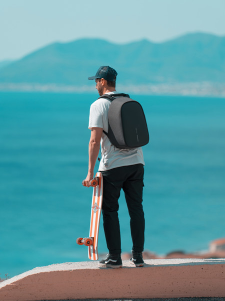 Bobby Hero Small, Anti-theft backpack - Anthracite / Grey