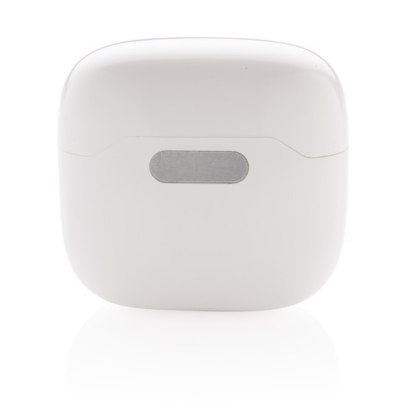 TWS sluchátka v UV-C sterilizační nabíjecí krabičce