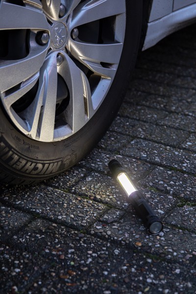 Große Teleskop-Leuchte mit COB