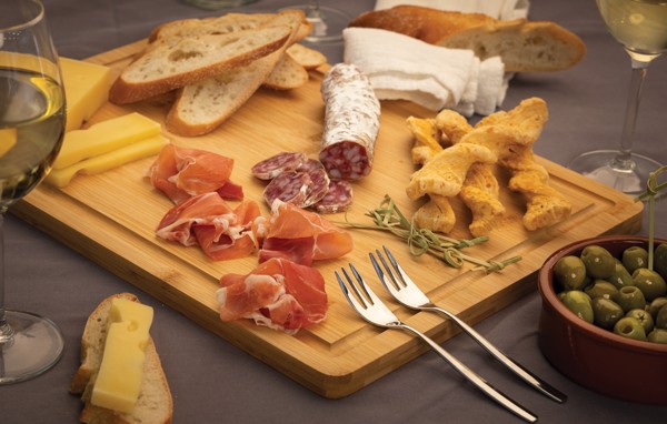 Ukiyo bamboo cutting board