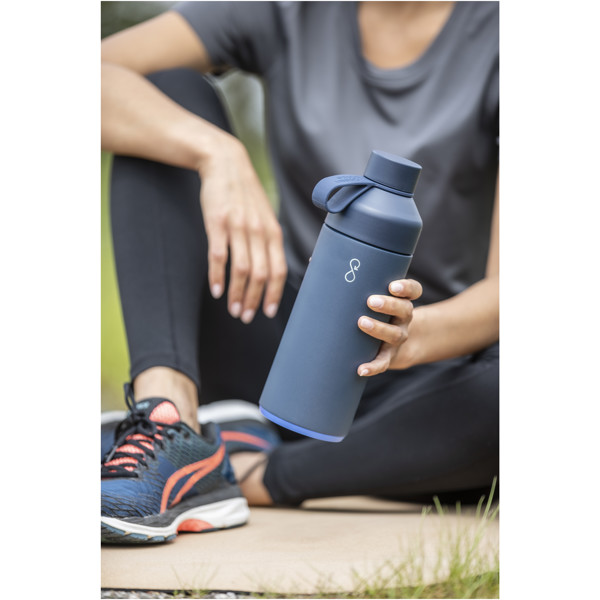 Big Ocean Bottle 1000 ml vacuum insulated water bottle - Ocean Blue