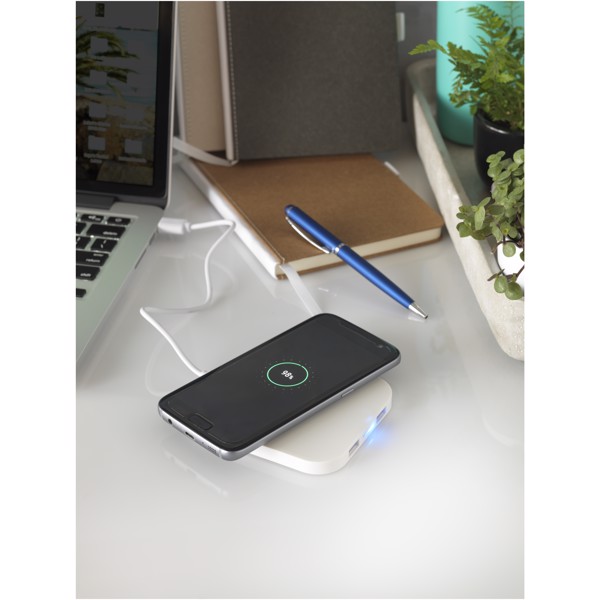 Ozone wireless charging pad with dual outputs - Solid black