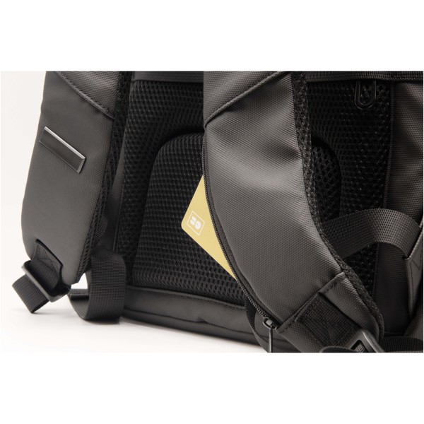 SCX.design L14 backpack with air suction system 40L