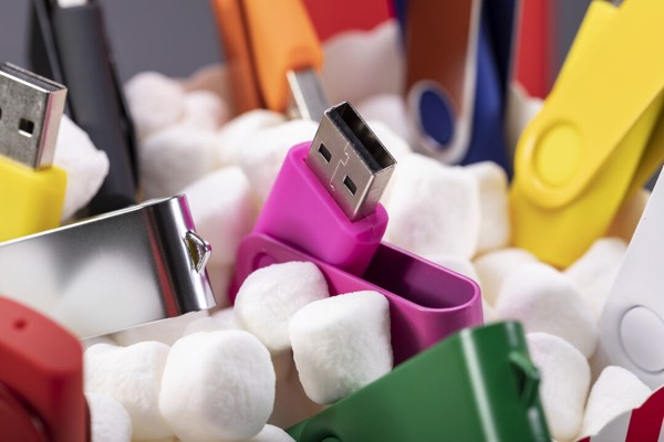 USB Memory Rebik 16GB - White