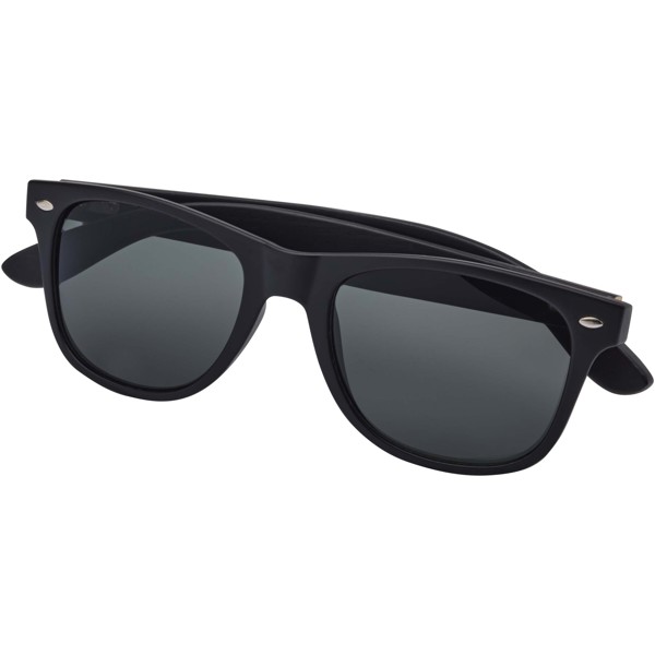 Arlo bamboo sunglasses with black coating