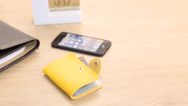 Card Holder Midel - Yellow