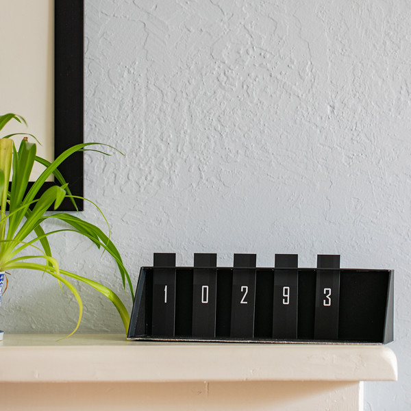 Timeos Bottle - White