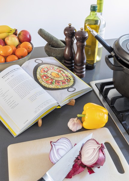 Bambusový stojánek na notebook