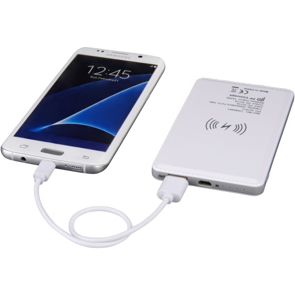 Phase 3000 mAh wireless power bank - White