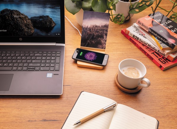 Bamboo 5W wireless charger with photo frame