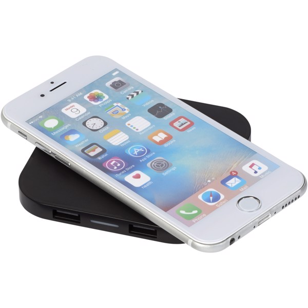 Ozone wireless charging pad with dual outputs - Solid black