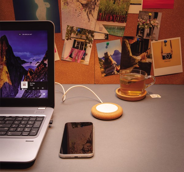 Cork and Wheat 5W wireless charger