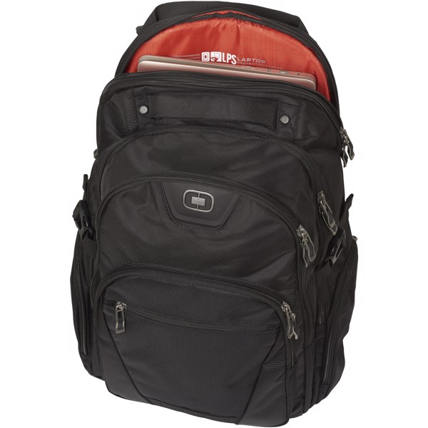 Curb 17" laptop backpack