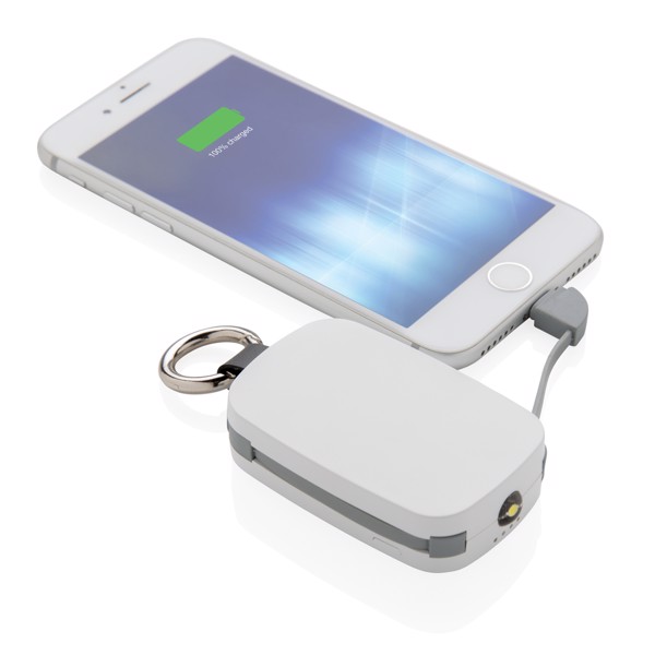 1.200 mAh Keychain Powerbank with integrated cables
