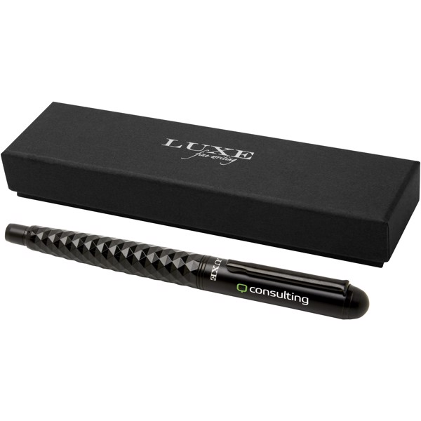 Tactical Dark fountain pen