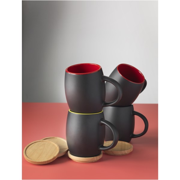 Hearth 400 ml ceramic mug with wooden coaster - Black / Red